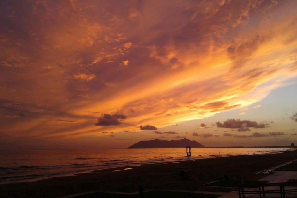 Appartamento Casa Al Mare - Lido Terracina Esterno foto